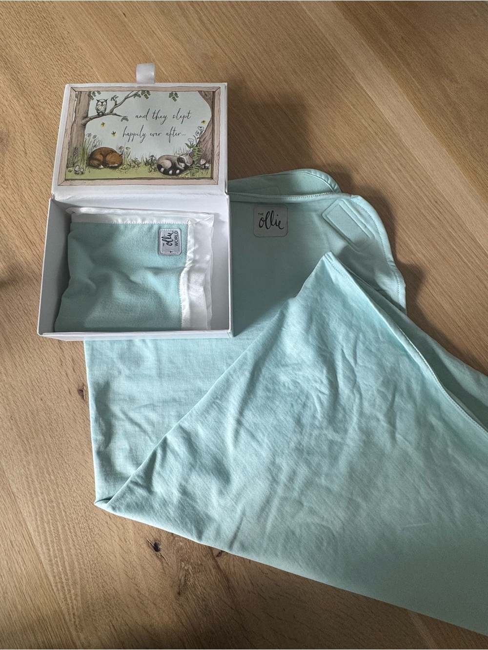 Ollie swaddle sky blue